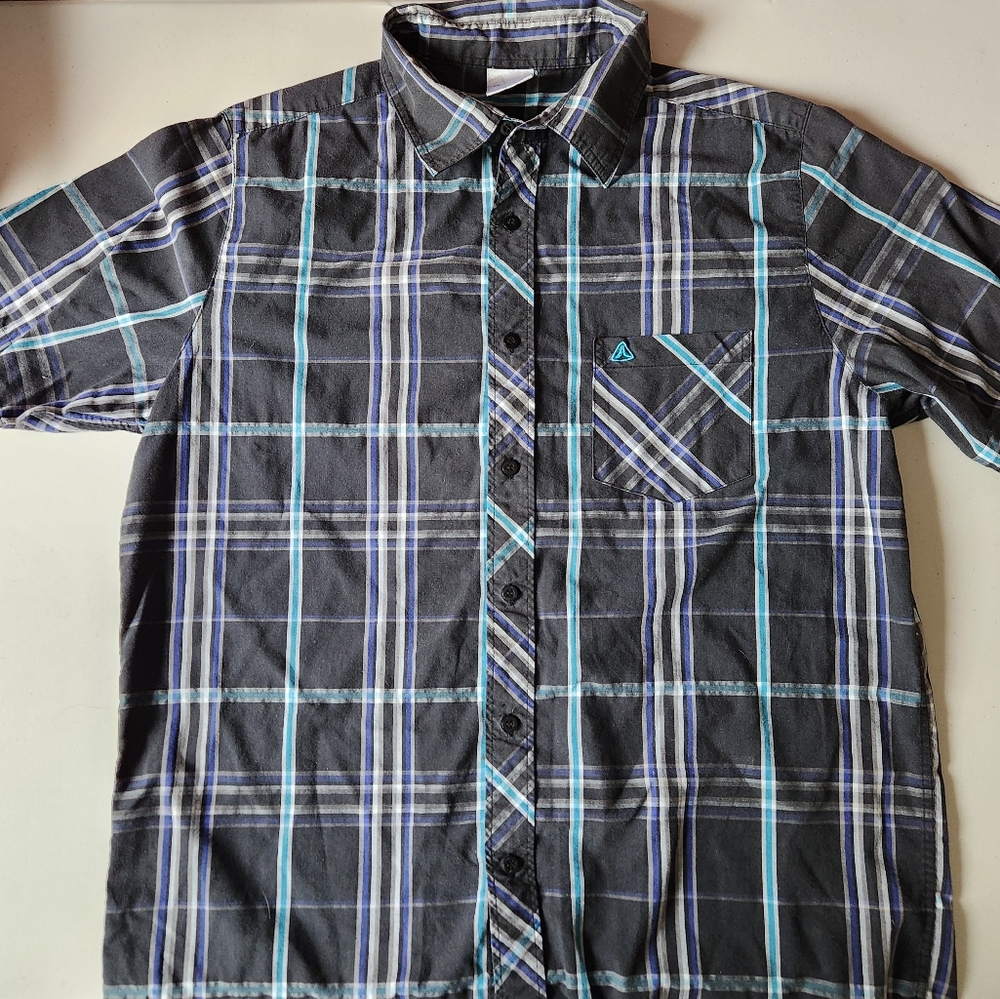 Firefly Men’s Plaid Short Sleeve Button Up Shirt - Size Large - Picture 4 of 6